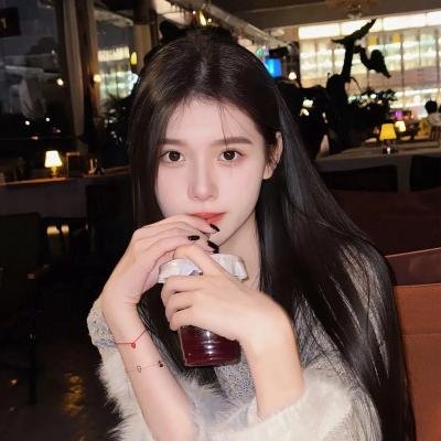 女扮男装后郁先生动了心